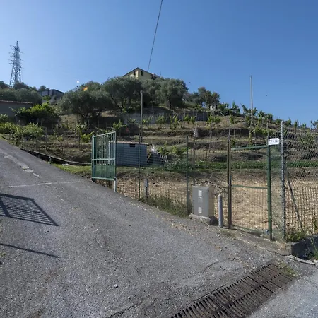 The Hilltop House Apartmán
